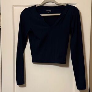 Hollister Navy Long-Sleeve V-Neck Cropped Top